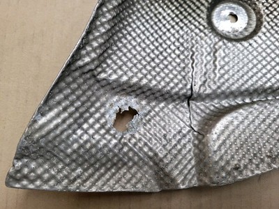 BMW Z3 Hitzeblech Wärmeisolierung Wärmeschutzblech 8398749 – Bild 3