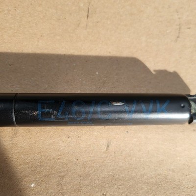 Original BMW E46 Cabrio Gasfeder  Dämpfer Gasdruckfeder Verdeck Kasten 8232767 – Bild 4