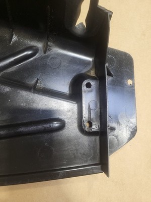 BMW Z3 Unterboden Abschluss  Stoßstange Luftführung Motor Abdeckung 8397359 – Bild 4