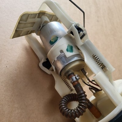 Benzinpumpe BMW E46 Kraftstoff Pumpe 1184165  Tankgeber – Bild 2