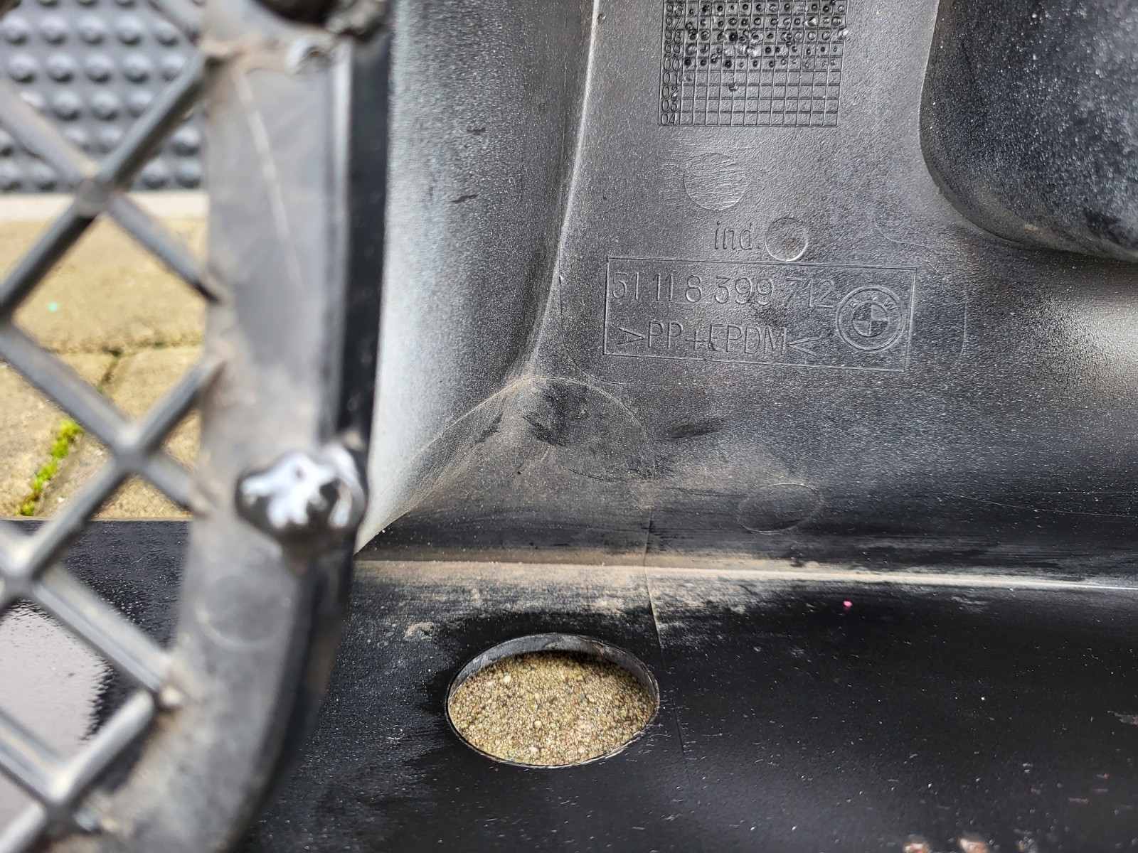 BMW Z3 Frontschürze M-Stange Verkleidung Stoßstange Träger  VORNE Schwarz ABHOL – Bild 12