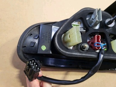 BMW Z3 Roadster Rückleuchte Rücklicht Bremslicht 8384512 RECHTS  rot weiss  – Bild 6