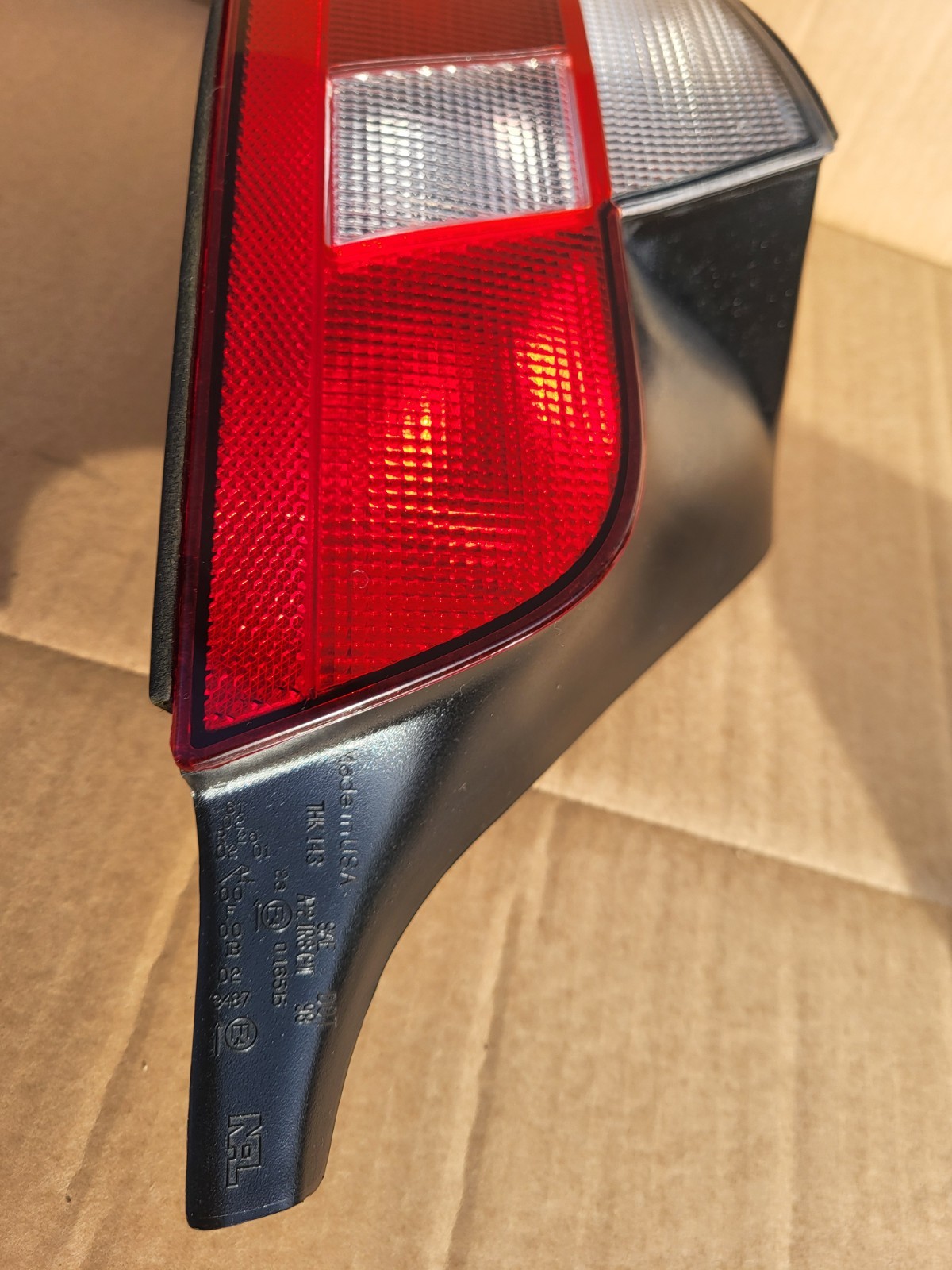 BMW Z3  Roadster Rückleuchte Rücklicht Bremslicht 8384511 LINKS rot weiss – Bild 11