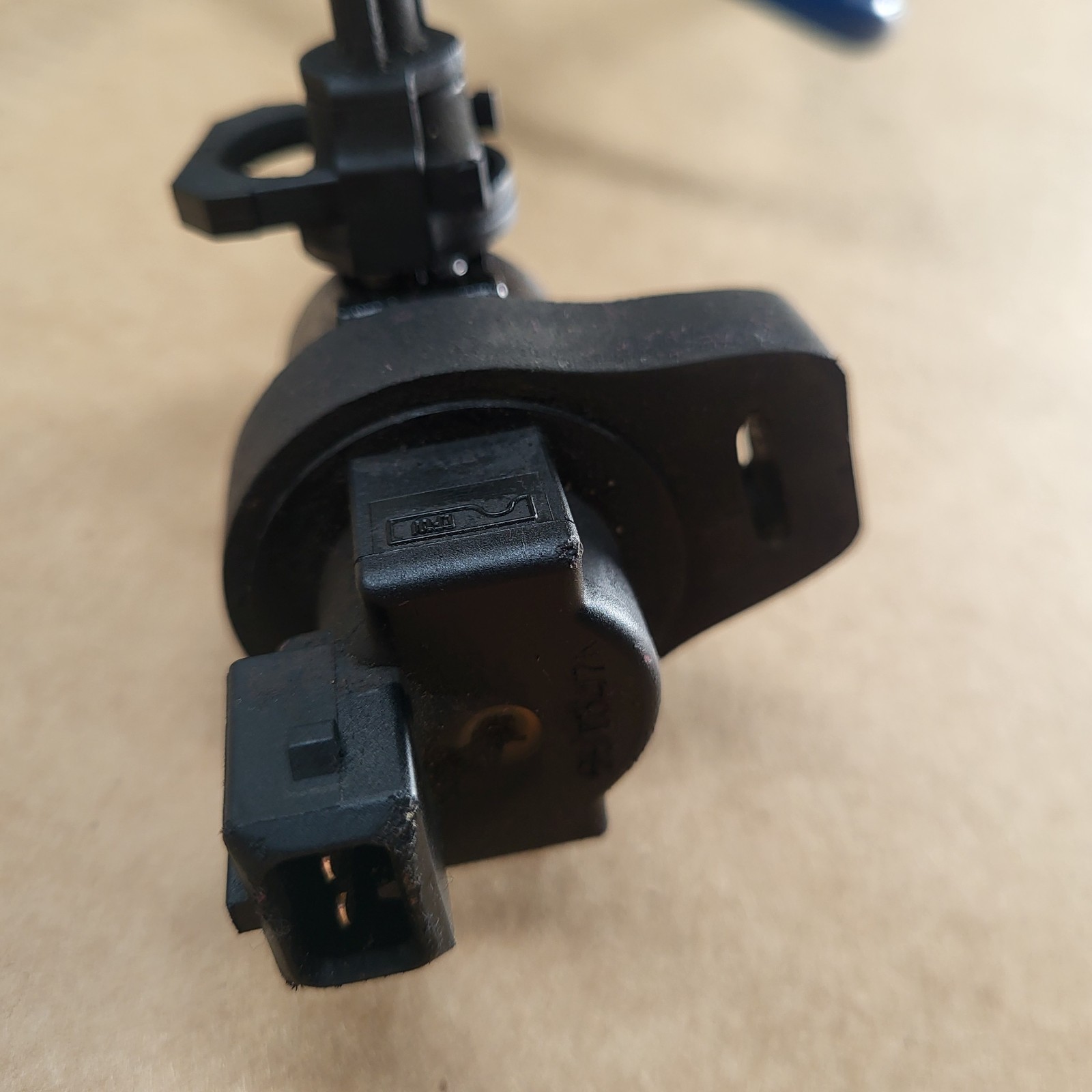 Tank Ventil BMW E36  Z3  Entlüftungsventil 1433602 + Entlüftungsleitung 1184613 – Bild 5