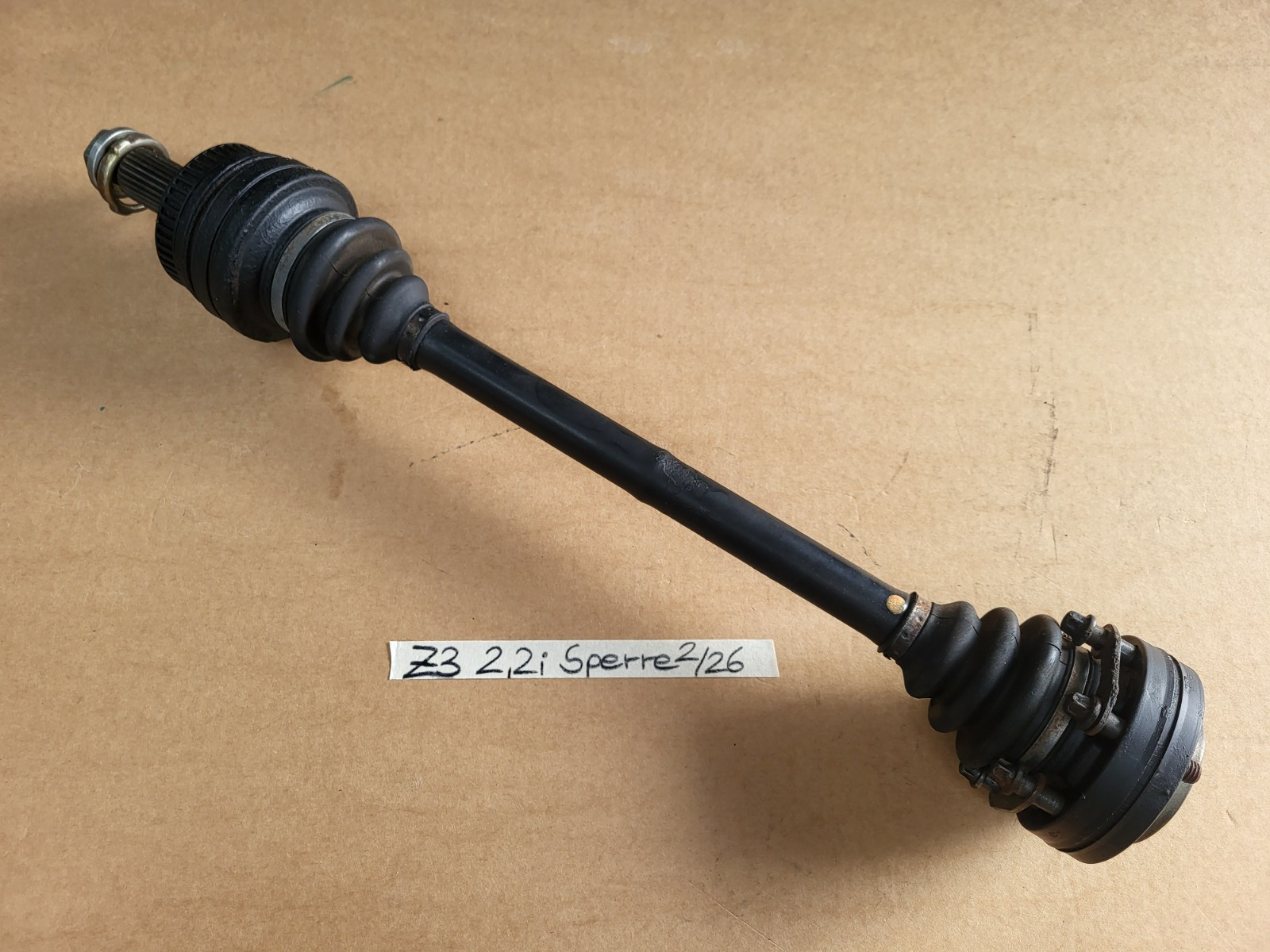 Abtriebswelle 2,2i  2,5i  M54 Motor BMW Z3 Antriebswelle 1229473 Gelenkwelle – Bild 1