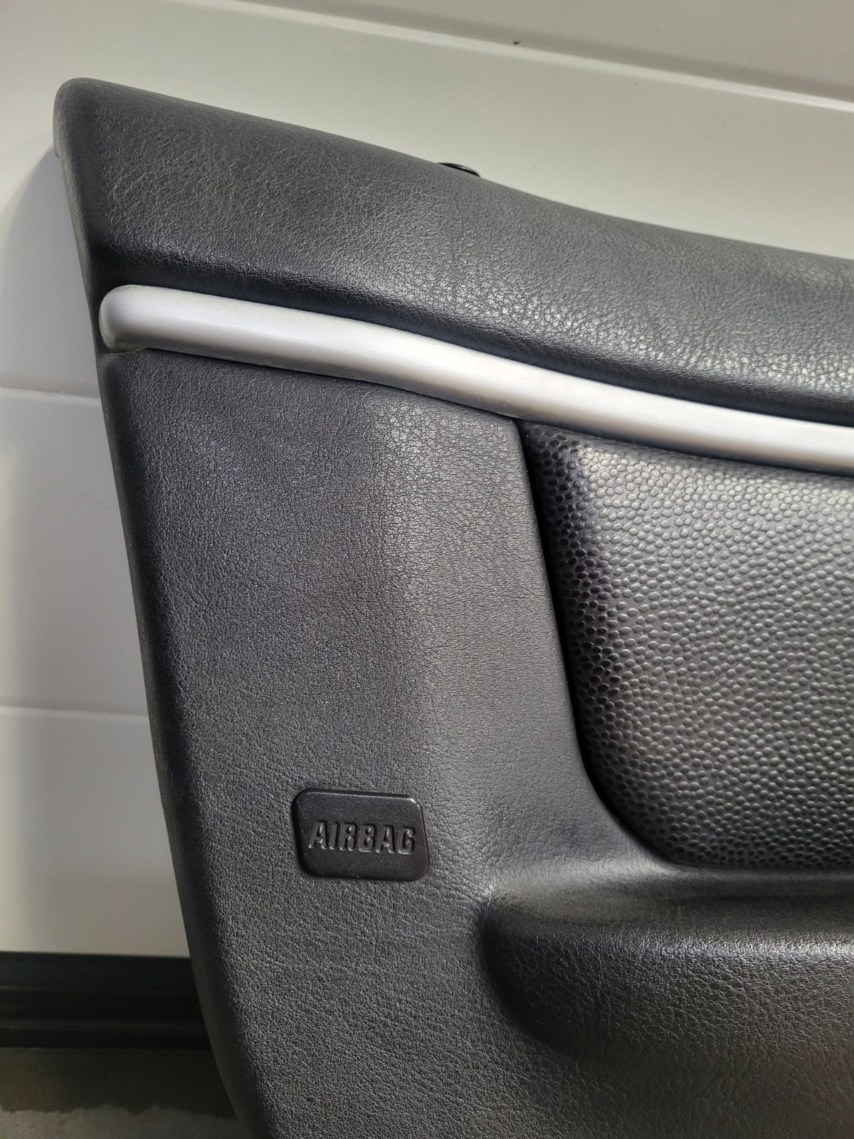 BMW Z3 Tür Verkleidung Leder Schwarz RECHTS LINKS Türgriff  Airbag-Klappe Chrom – Bild 17