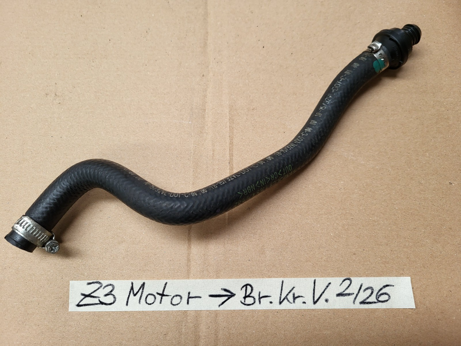 BMW Z3 Schlauch vom Motor zum Bremskraftverstärker 1165472 Schlauchkrümmer – Bild 1