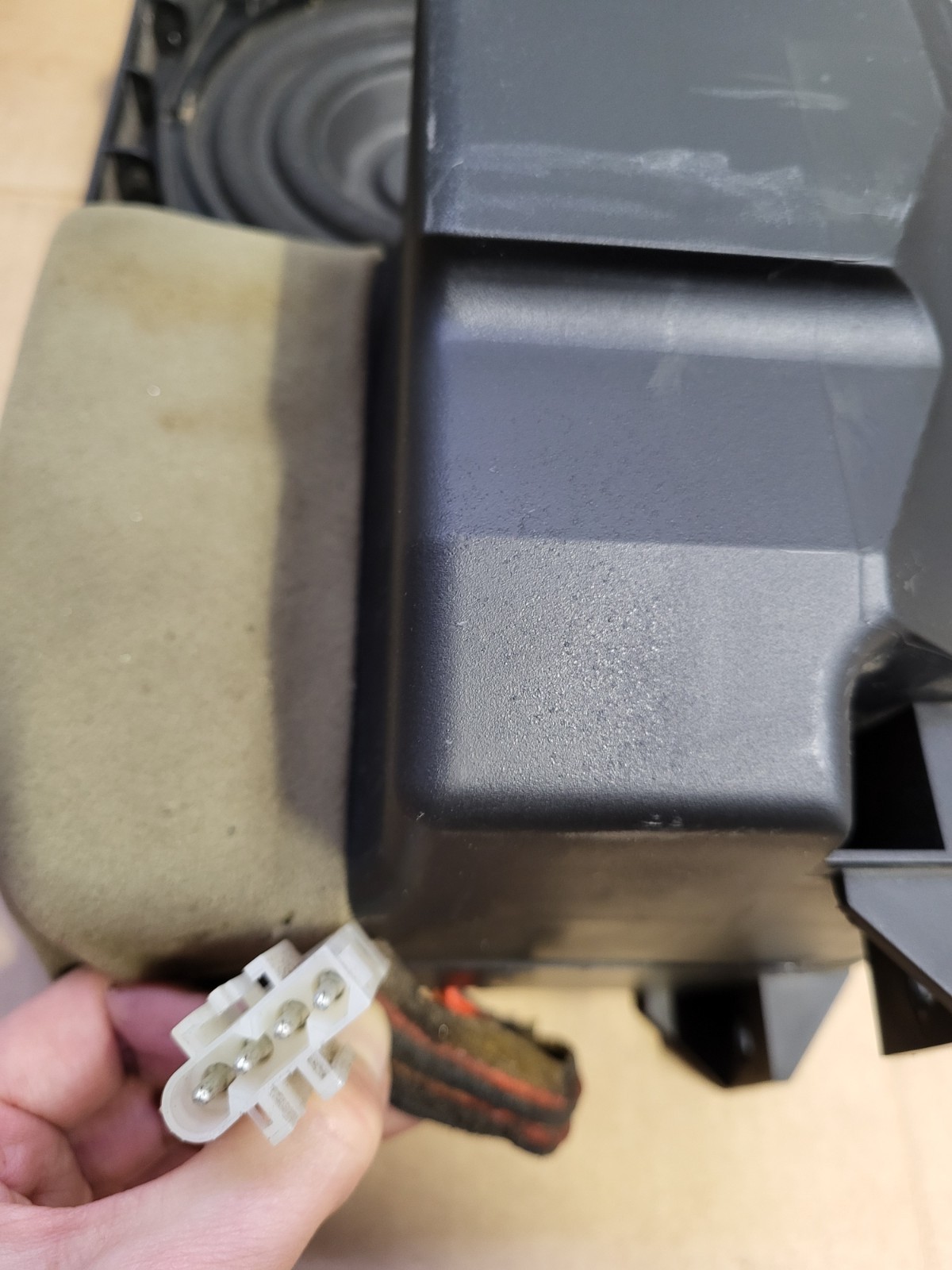 BMW Z3 Roadster Subwoofer Staufach Box Deckel Überrollbügel Set ABHOLUNG – Bild 10