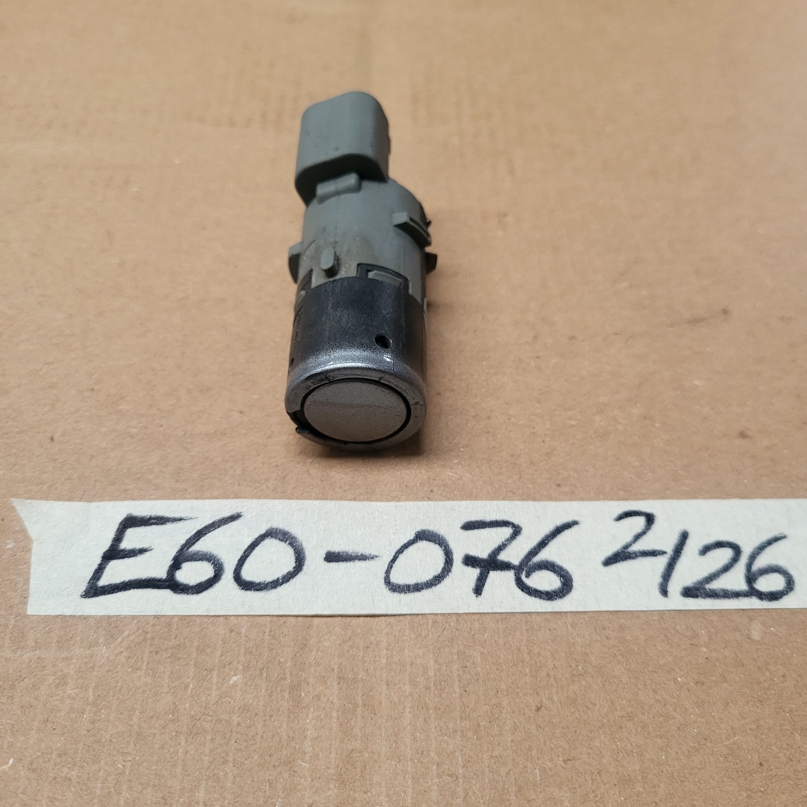 BMW E60 E61 PDC Rückfahr Sensor 6938742 Ultraschallwandler silber grau metallic  – Bild 2