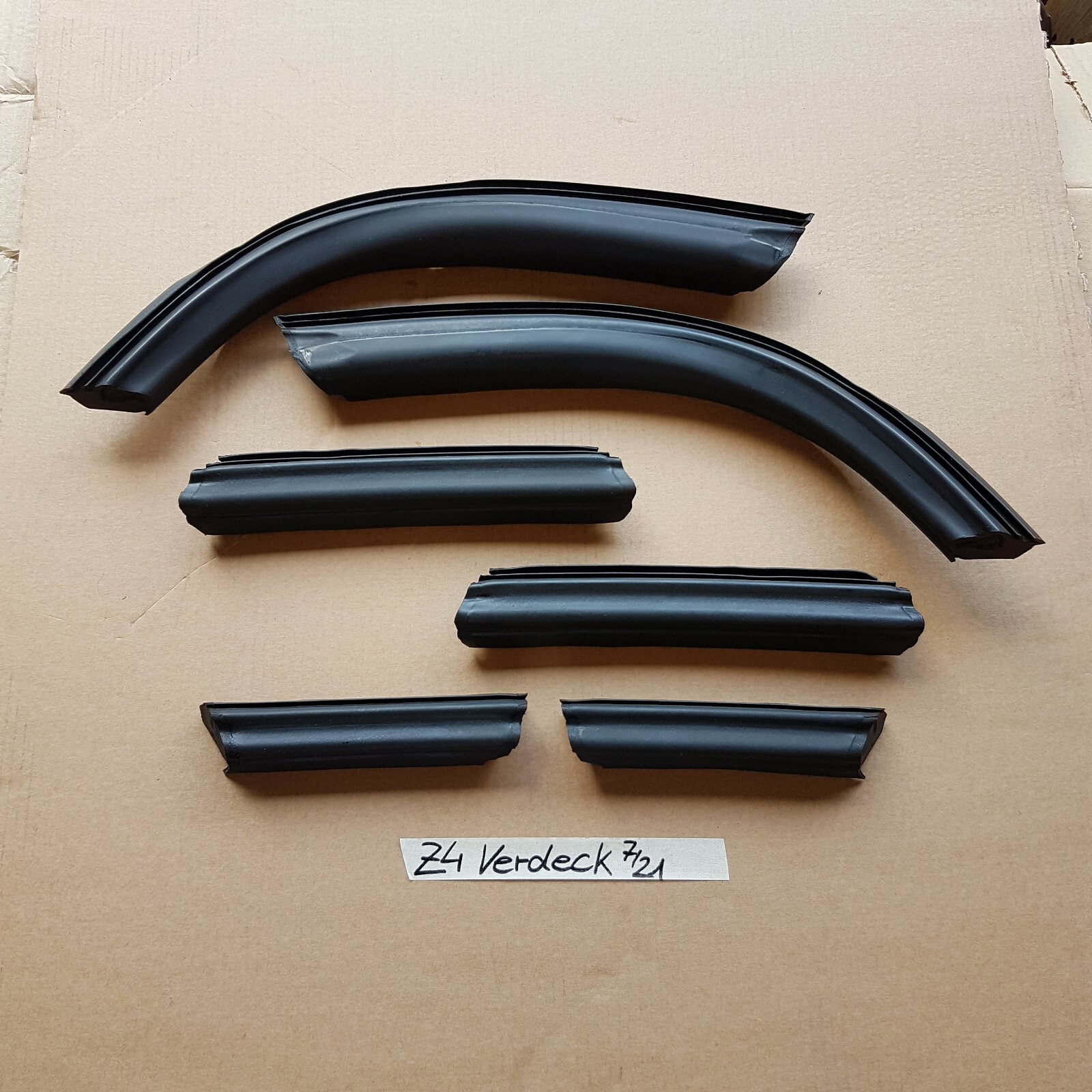 Gummi Dichtung BMW Z4 E85 Roadster Abdichtung Verdeck rechts + links