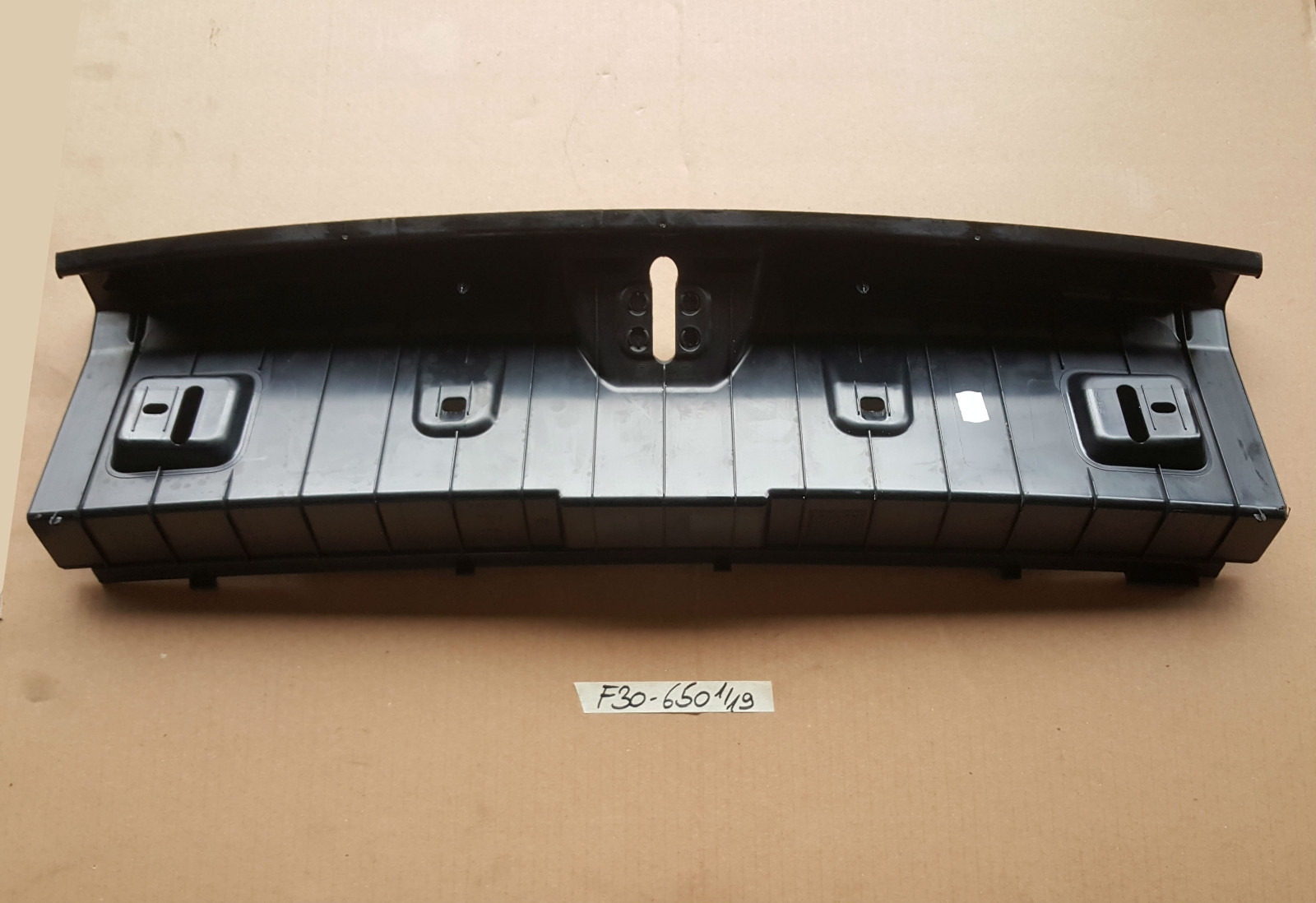 BMW F30  F35  F80 Kofferraum Verkleidung  Blende Ladekante schwarz 7351650