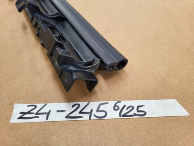 BMW Z4 E85 + E46 Gummi Obere Kühler Dichtung Kantenschutz 7514403 Halter 1436245