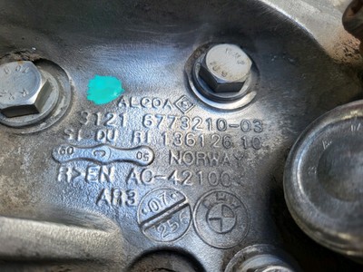 BMW E90 E91 E81 E87 Radlager Radnabe Radträger Schwenklager VORNE RECHTS 6773210