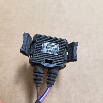 BMW Z3 Roadster Stecker für Hupe 1378416 mit Kabel Stück