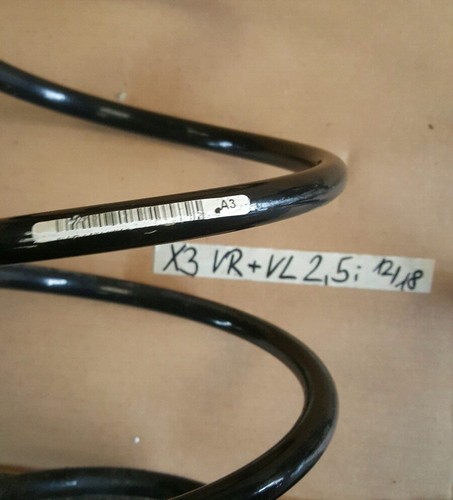 BMW  X3 E83 Spiral Tonnen Fahrwerk Feder VORNE rechts + links Schraubenfeder 