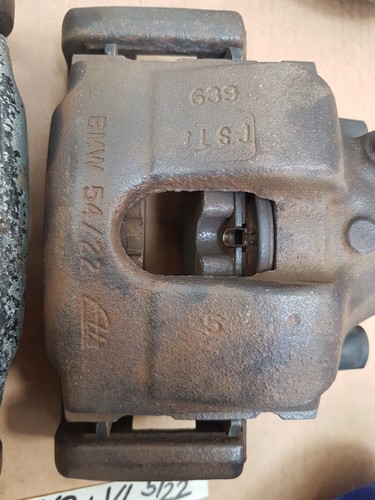 BMW Z4 E85 / E46 Bremsscheiben  Brems Sattel Beläge vorne rechts + links 