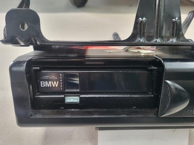 BMW Z3 Roadster Coupe CD Wechsler 8360284 + 6 Fach Magazin Changer + Halter