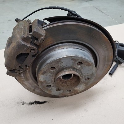 BMW E46 Achsschenkel 1094464 Achsschwinge  Längslenker Radnabe HINTEN RECHTS