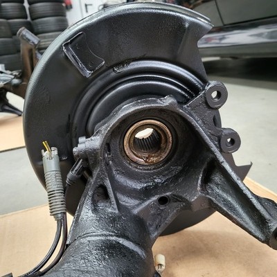 BMW Z3 Achsschwinge HINTEN Rad Aufhängung Längslenker RECHTS ODER LINKS ABHOLUNG
