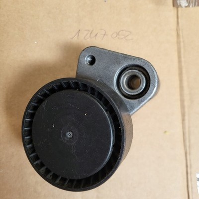 BMW E34 E36  Umlenkhebel für Riemenscheibe 1247052  mit Spannrolle 1748131