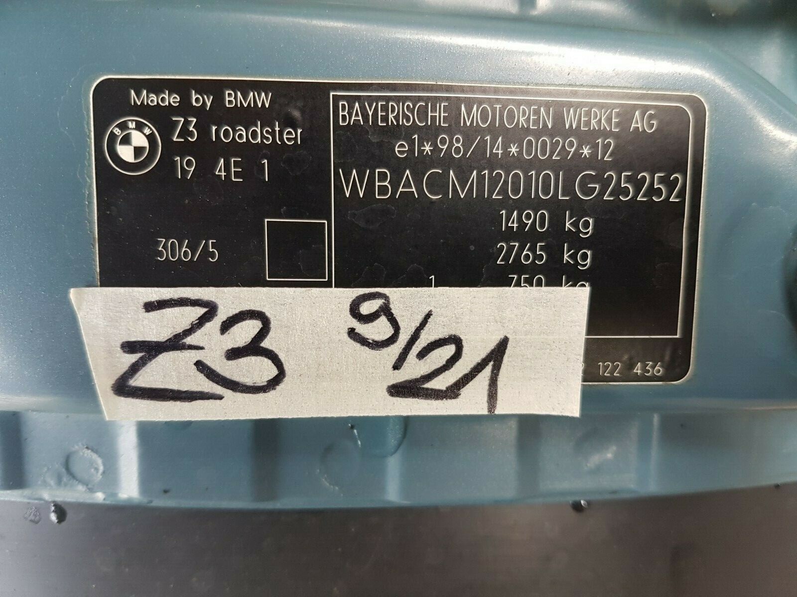 BMW Z3 Roadster Lufteinlass Ki​emen Ziergitter Motorhaube Atlanta blau R+L