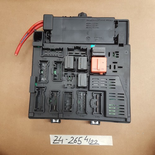 BMW Z4 E85 Sicherungskasten Strom Verteiler Box 6978265 mit Sicherungen