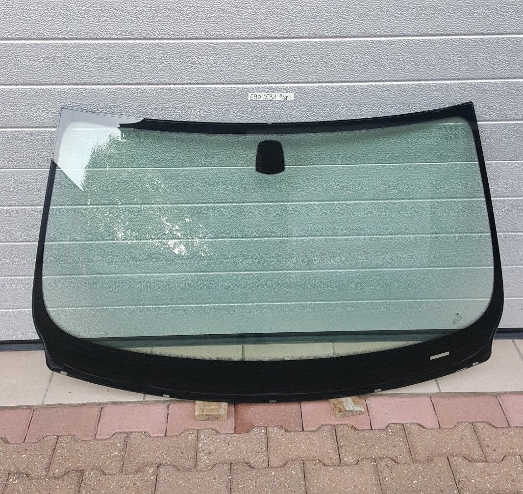 BMW E90  E91 Frontscheibe Fenster Glas Windschutz Scheibe VORNE ABHOLUNG