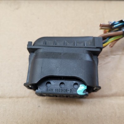 BMW E92 E93 Stecker für Xenon Scheinwerfer vorne rechts ODER links