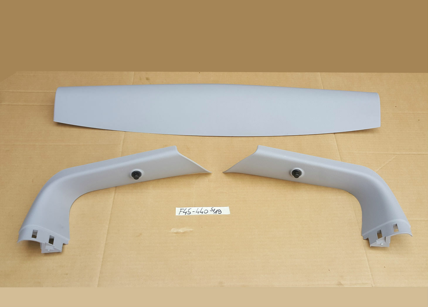 BMW 2er F45 Active Tourer Verkleidung Heckklappe oben 8062440 links 7381039