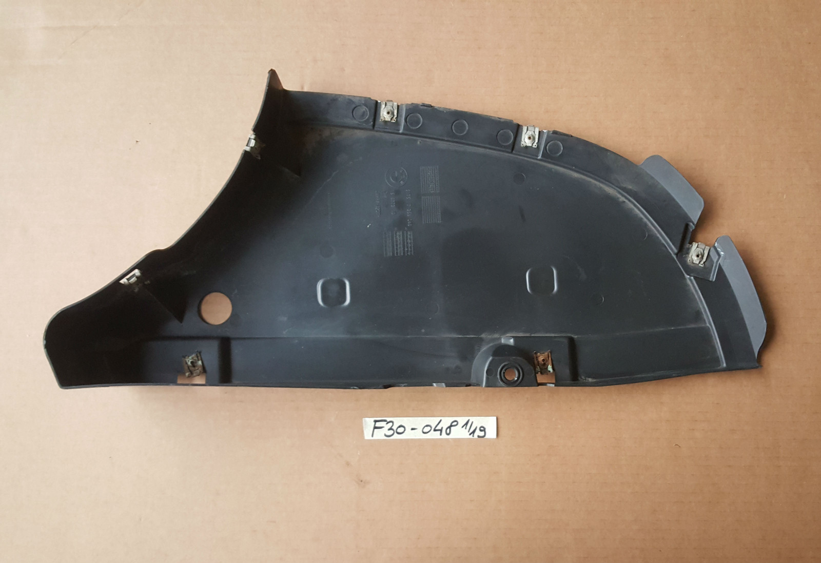 BMW F30 F31 F35 F80 Unterbodenverkleidung hinten rechts 7258048 Unterfahrschutz
